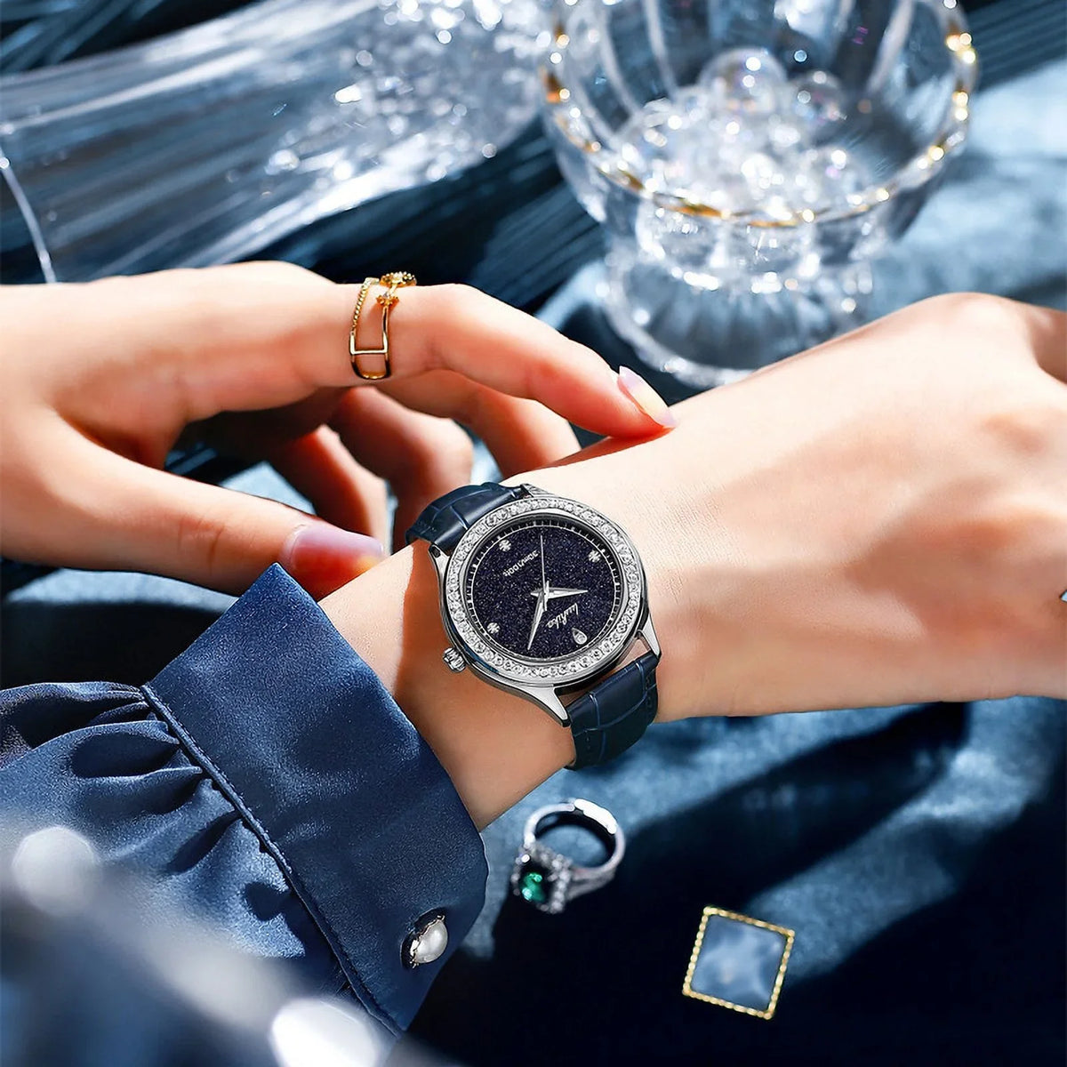 Luxury Light wristwatch Starry Waterproof Ladies Quartz