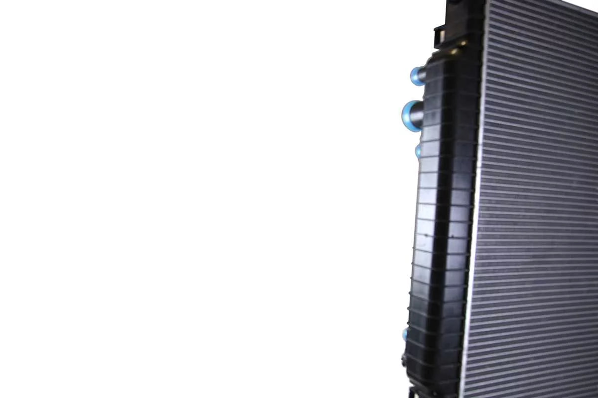 2003 Radiator for Duty 2001 Duty 4WD F-250 F-350 Super 2000 2002 Excursion RK802 Super V8 Replacement 1999 Ford 2000-2005 7.3L RWD AutoShack 6.8L 2004