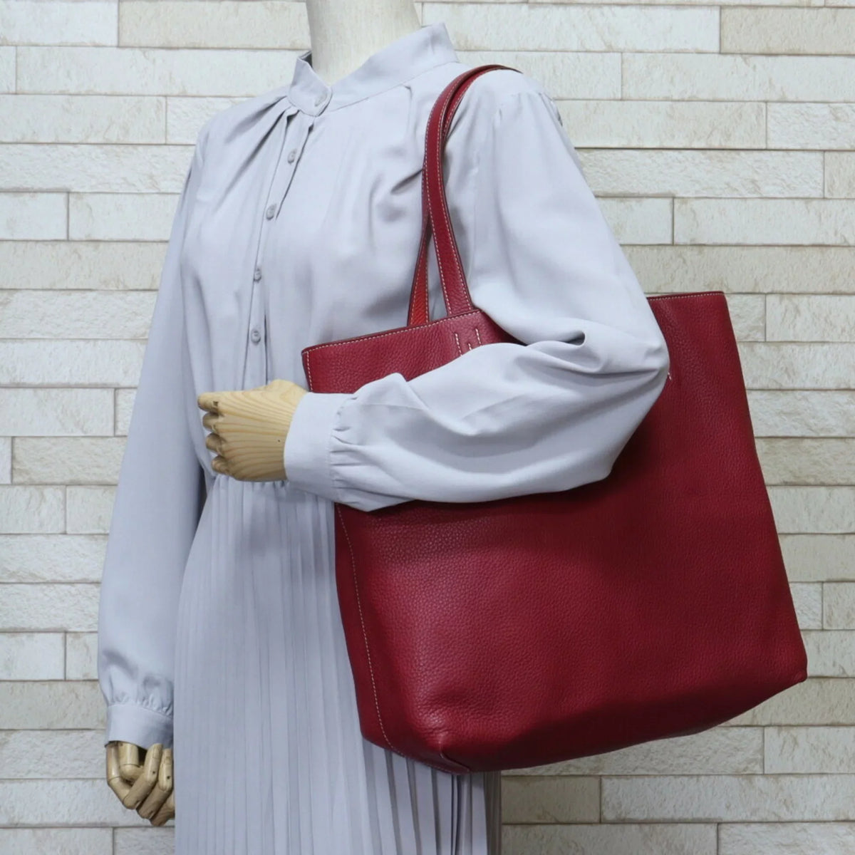 Ladies Clemence Red Double Tote HERMES Hermes Pre-Owned Sense Bag Taurillon 36 (Good)