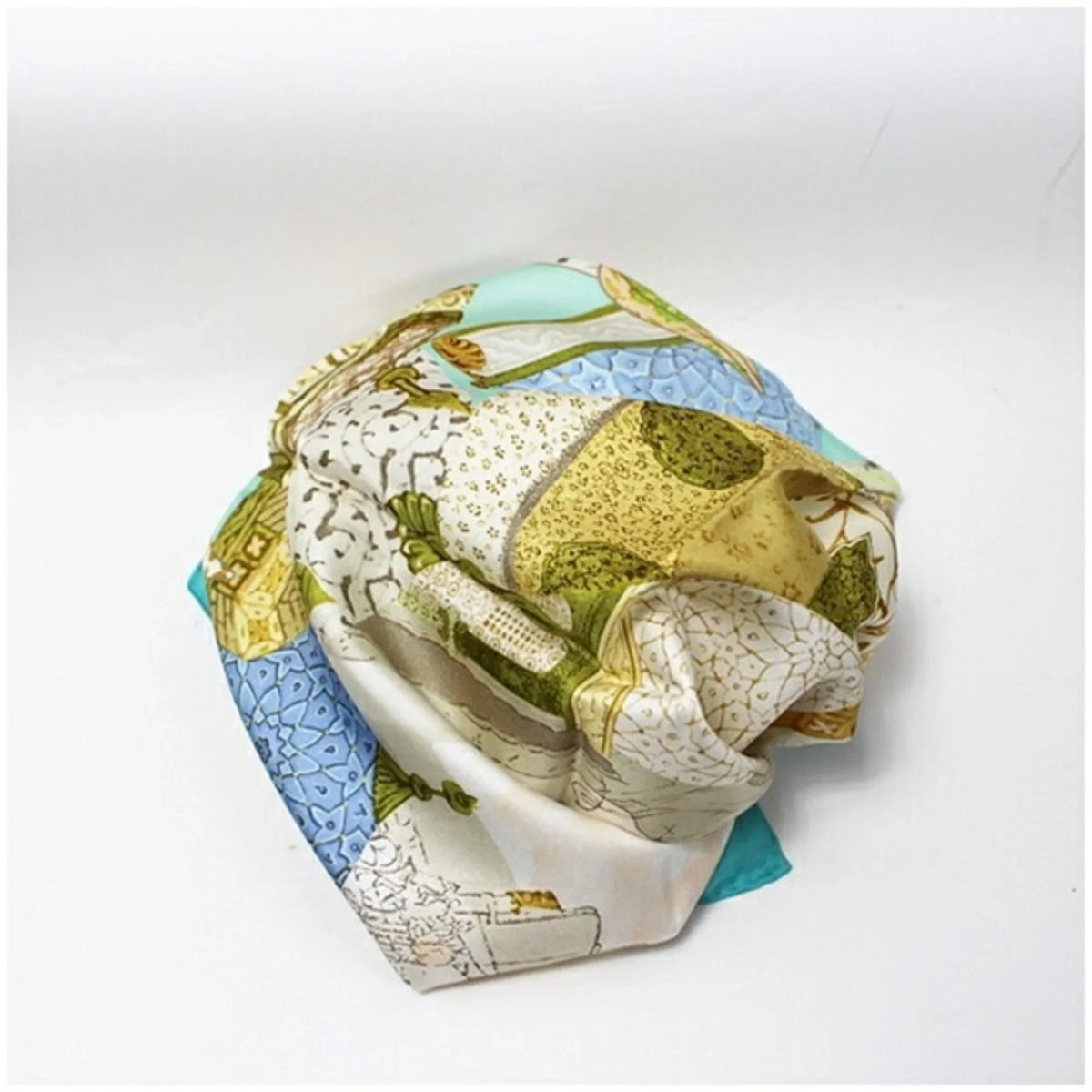 Pre-Owned New) Tapestry Women's Scarf Ferragamo Silk (Like Salvatore Muffler