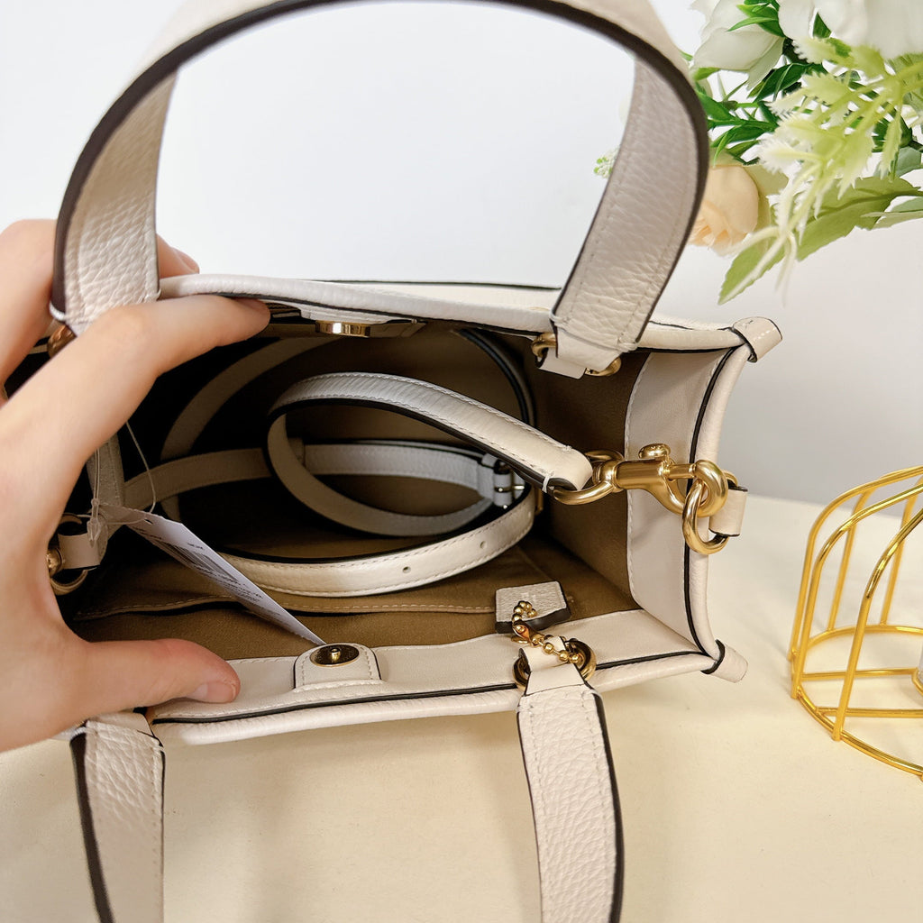 Chalk Coach 22 Tote IN CO971 Dempsey
