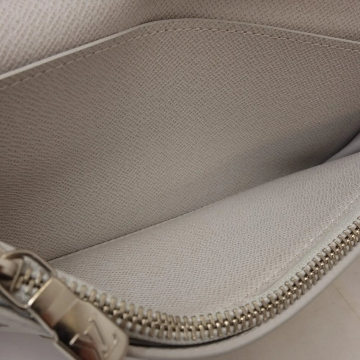 Taigarama Pre-Owned Wallet Long LOUIS M30298 083529 VUITTON Antarctica (Fair) Braza Portefeuille