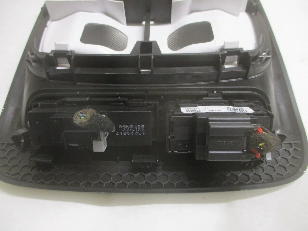 (Good) LKQ Console 21 Sunroof Trailblazer Chevrolet w/Onstar Overhead 22 OEM Pre-Owned Roof &