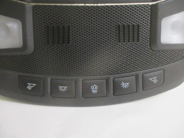 16 Lincoln MKC OEM Roof (Good) LKQ w/Lights Console 19 17 Pre-Owned 15 18 Overhead