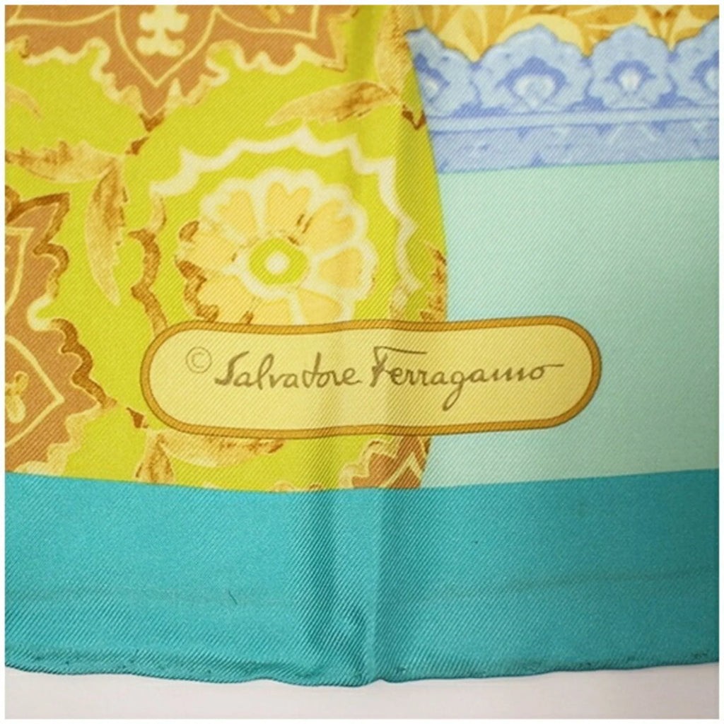 Pre-Owned New) Tapestry Women's Scarf Ferragamo Silk (Like Salvatore Muffler