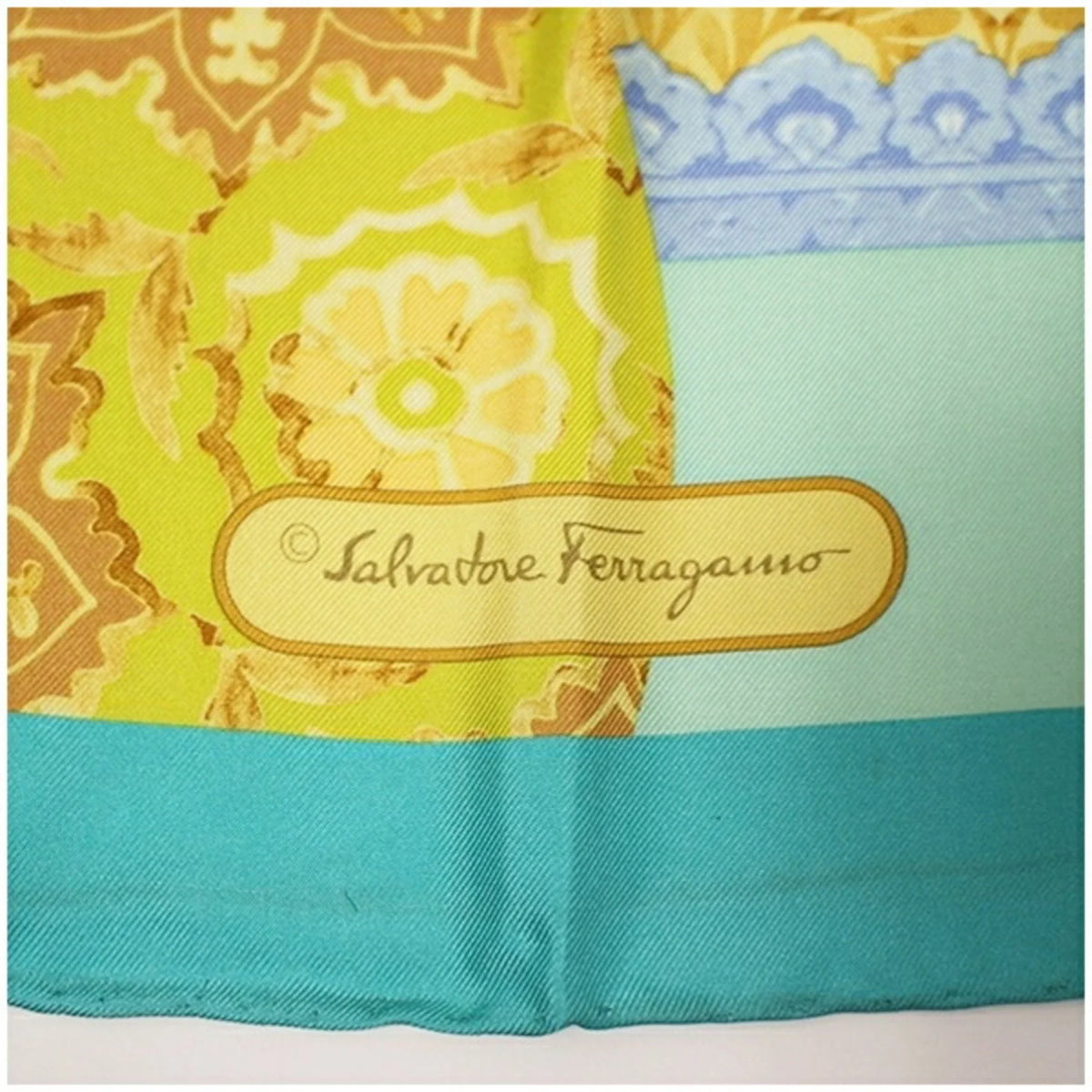 Pre-Owned New) Tapestry Women's Scarf Ferragamo Silk (Like Salvatore Muffler
