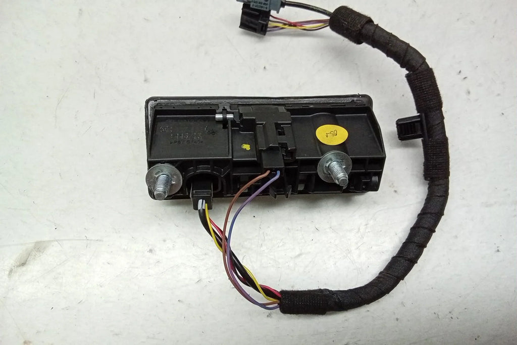 Decklid Volkswagen Passat 16 (Good) OEM Backup Mounted Pre-Owned Camera 2016