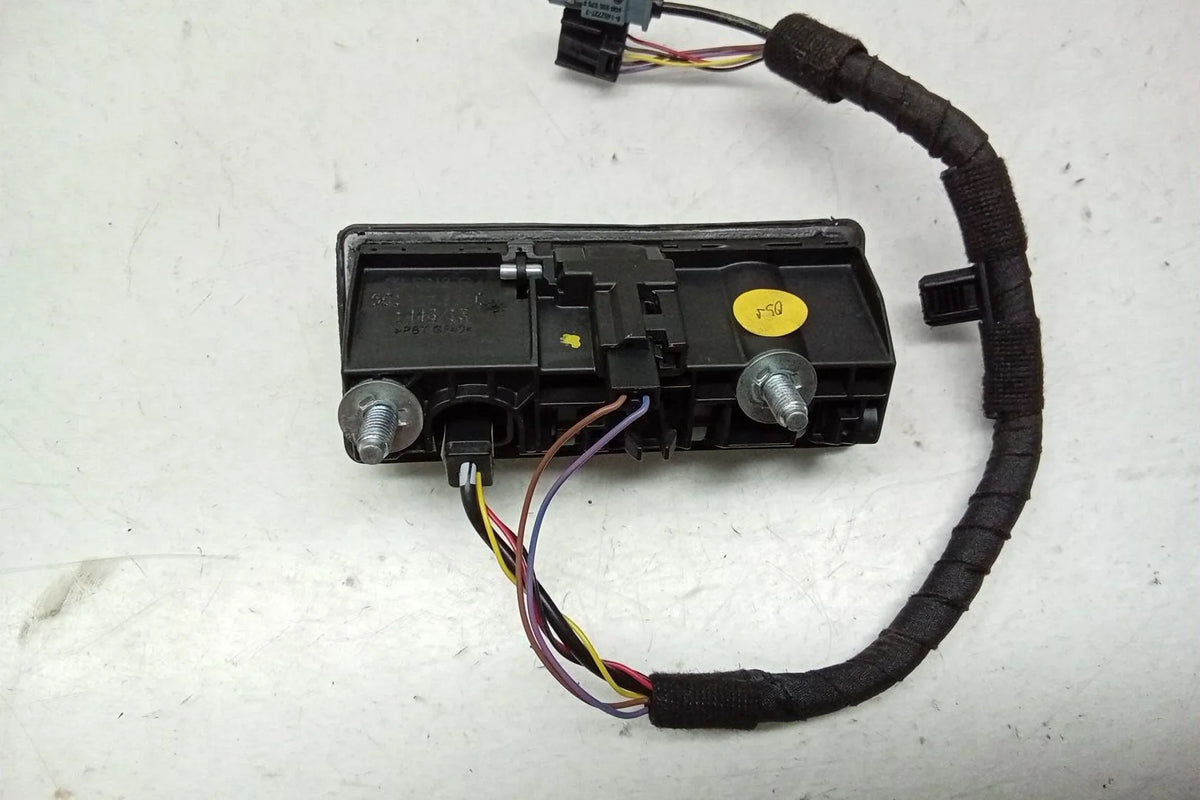 Decklid Volkswagen Passat 16 (Good) OEM Backup Mounted Pre-Owned Camera 2016
